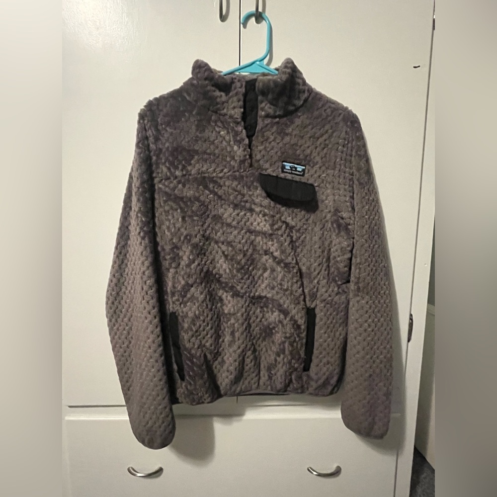 Simply southern sherpa like sweatshirt. Very soft with little buttons at the top